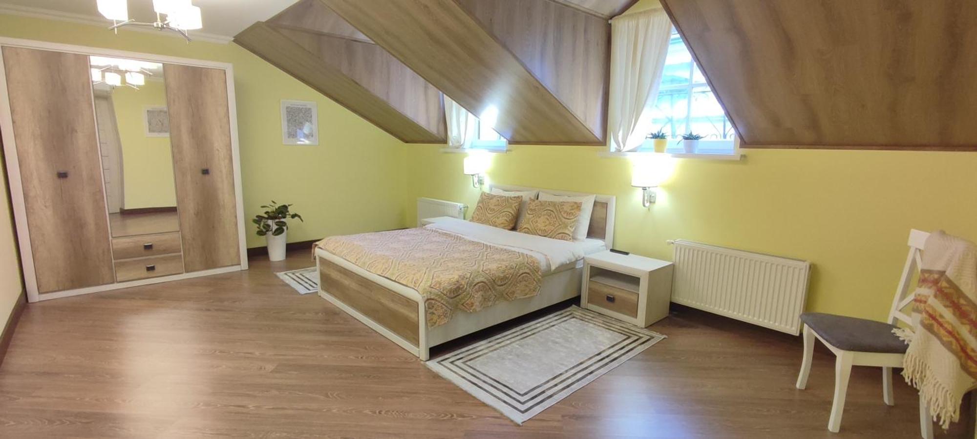 Сонячна Мансарда Apartment Камианец-Подилский Екстериор снимка